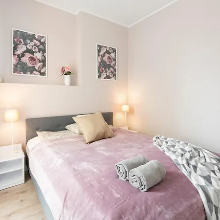 Superapart Aignera Apt 4, Family Friendly Oasis Varsovia Exterior foto