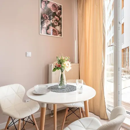 Superapart Aignera Apt 4, Family Friendly Oasis Varsovia Exterior foto