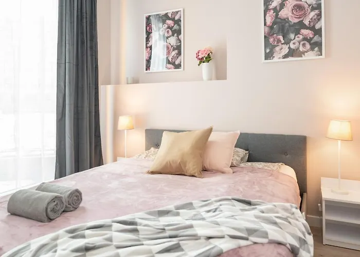 Superapart Aignera Apt 4, Family Friendly Oasis